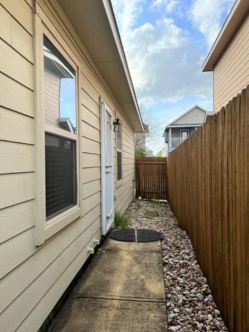 4505 Senda LN, Austin, TX 78725