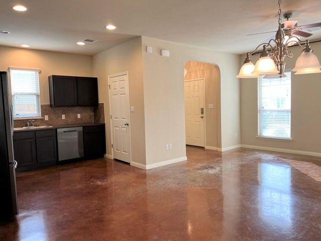 4505 Senda LN, Austin, TX 78725