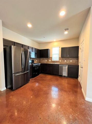 4505 Senda LN, Austin, TX 78725