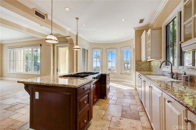 10 Tasman Sea, Newport Coast, CA 92657