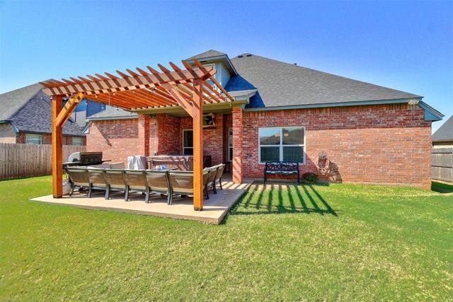 18212 Bridlington Drive, Edmond, OK 73012