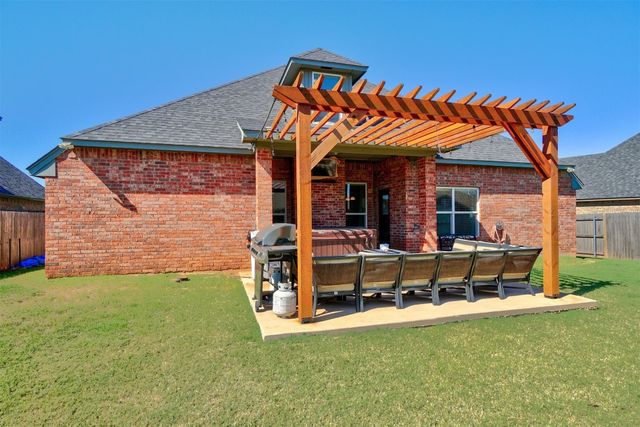 18212 Bridlington Drive, Edmond, OK 73012