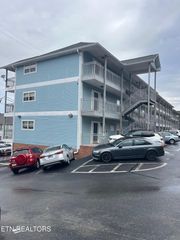 1611 Queen Anne Way, Knoxville, TN 37916