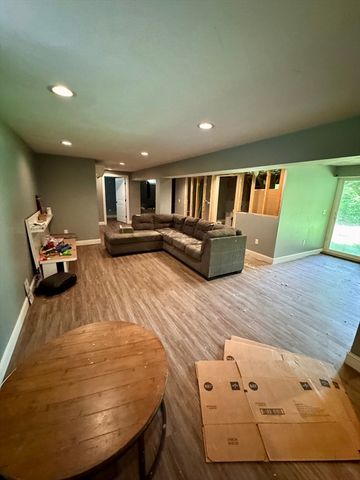 26 Donnelly Cross Rd, Spencer, MA 01562
