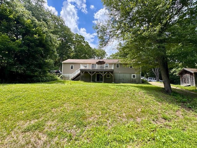26 Donnelly Cross Rd, Spencer, MA 01562