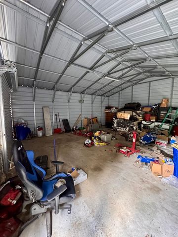 26 Donnelly Cross Rd, Spencer, MA 01562