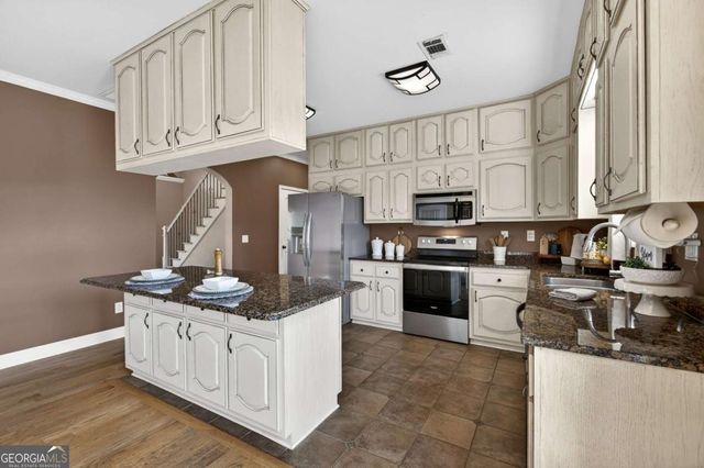 367 Big Pond Road, Taylorsville, GA 30178