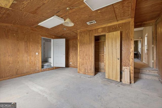 367 Big Pond Road, Taylorsville, GA 30178