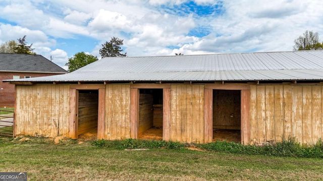 367 Big Pond Road, Taylorsville, GA 30178