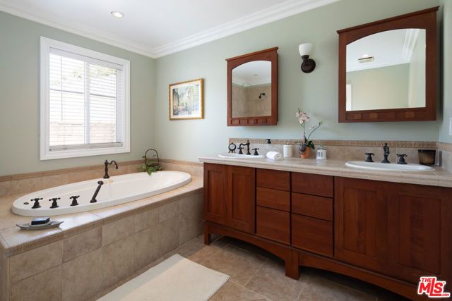 4427 Vantage Avenue, Studio City (los Angeles), CA 91604