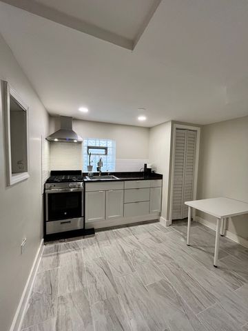 2123 N KARLOV Avenue, Chicago, IL 60639