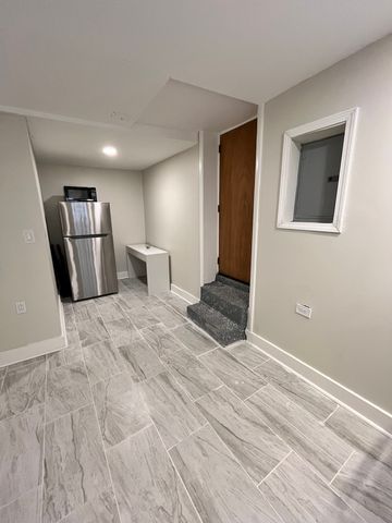 2123 N KARLOV Avenue, Chicago, IL 60639