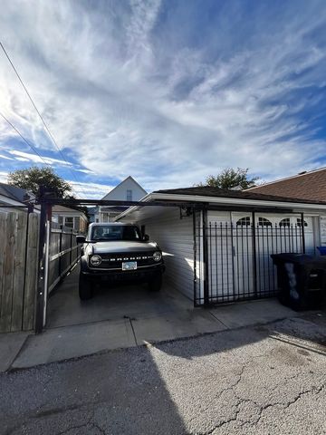 2123 N KARLOV Avenue, Chicago, IL 60639