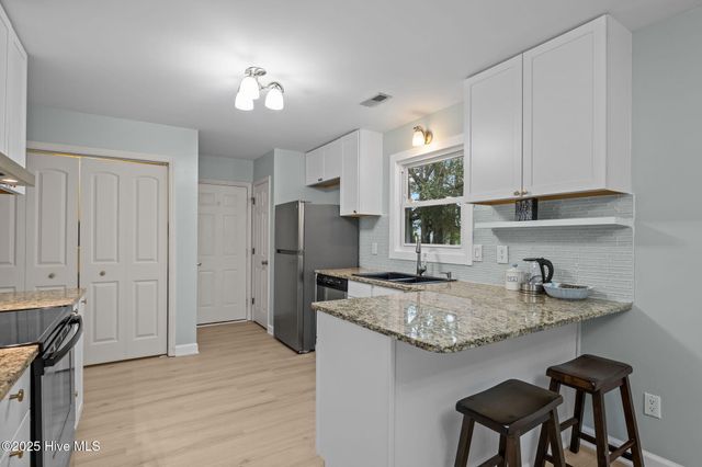 121 Guthrie Drive, Newport, NC 28570
