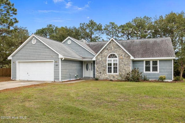 121 Guthrie Drive, Newport, NC 28570