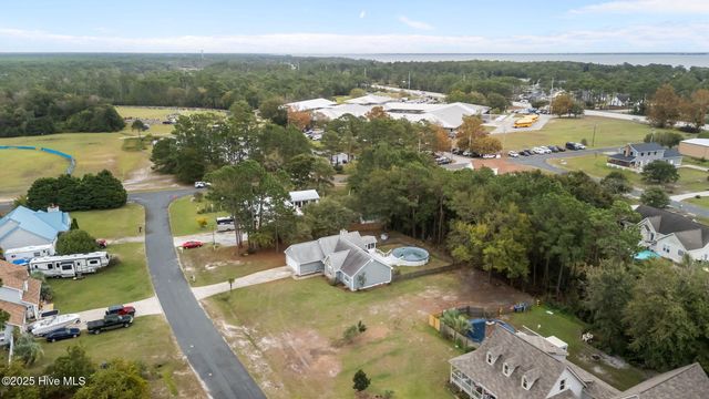 121 Guthrie Drive, Newport, NC 28570