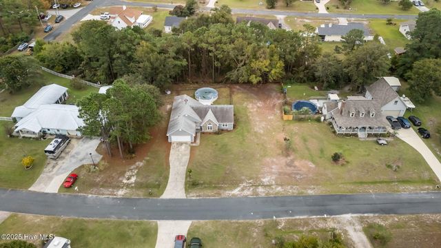 121 Guthrie Drive, Newport, NC 28570