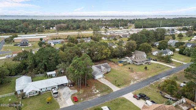 121 Guthrie Drive, Newport, NC 28570