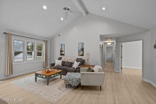 121 Guthrie Drive, Newport, NC 28570