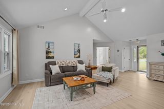 121 Guthrie Drive, Newport, NC 28570