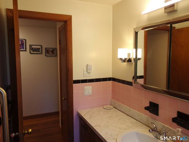 12 Silver Drive, Burlington, CT 06013