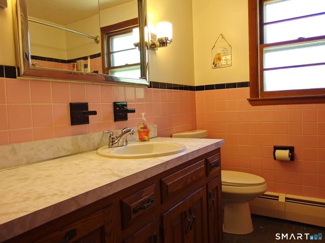 12 Silver Drive, Burlington, CT 06013