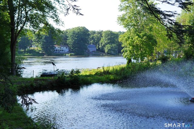 12 Silver Drive, Burlington, CT 06013