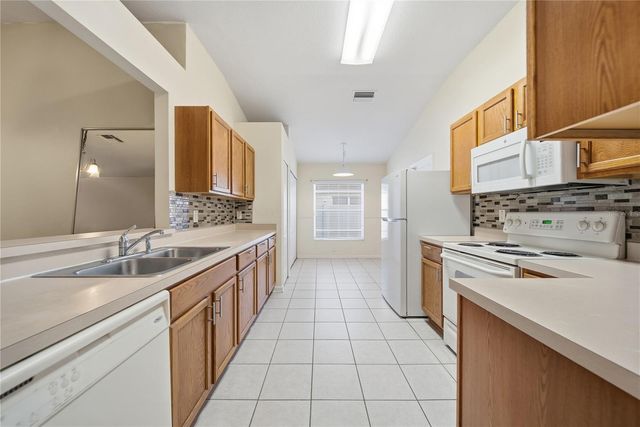 30525 LANESBOROUGH CIRCLE, Wesley Chapel, FL 33543