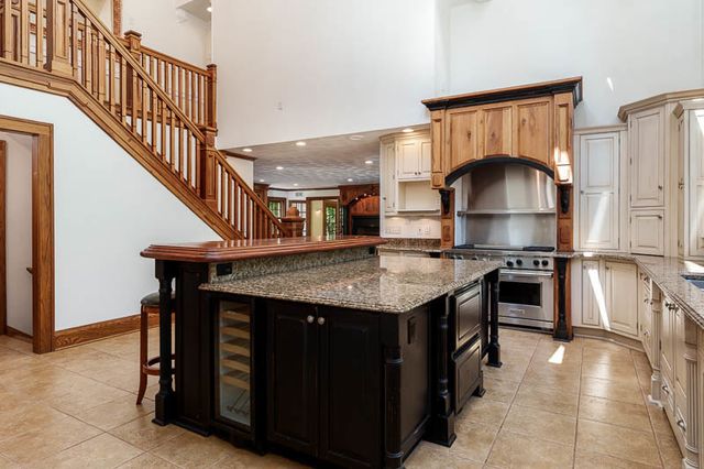 2716 Spring Creek Road, Rockford, IL 61107