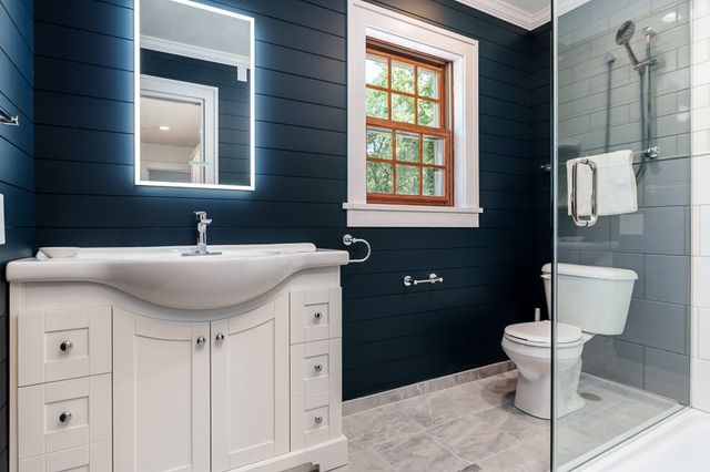 2716 Spring Creek Road, Rockford, IL 61107