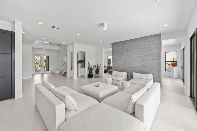 17070 Rainbow Falls Trail, Boca Raton, FL 33496