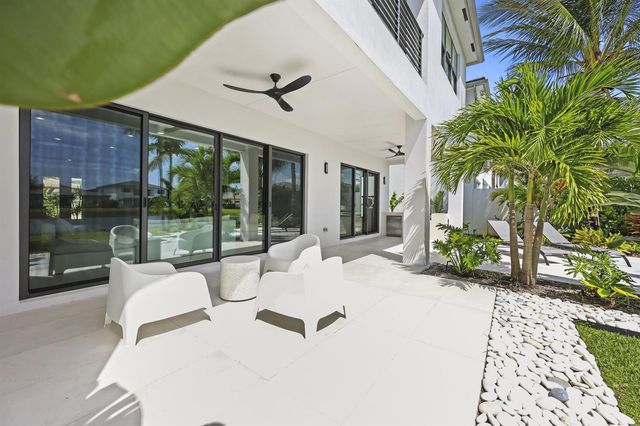 17070 Rainbow Falls Trail, Boca Raton, FL 33496
