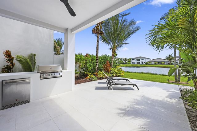 17070 Rainbow Falls Trail, Boca Raton, FL 33496