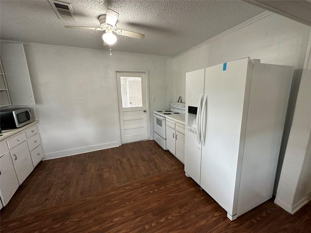 3715 Fm 1765, La Marque, TX 77568