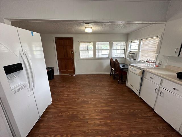 3715 Fm 1765, La Marque, TX 77568