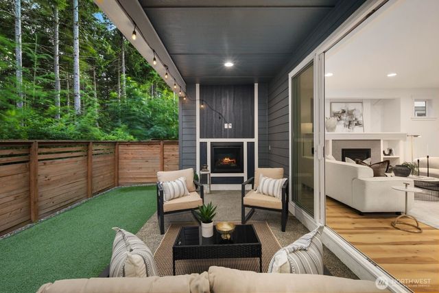 13427 Edmunds Parkway E, Bonney Lake, WA 98391