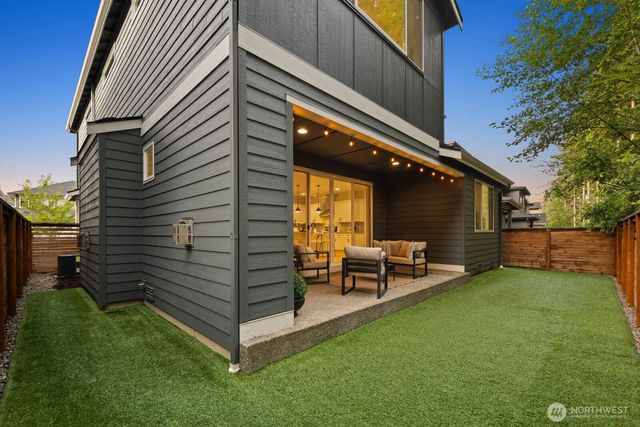 13427 Edmunds Parkway E, Bonney Lake, WA 98391