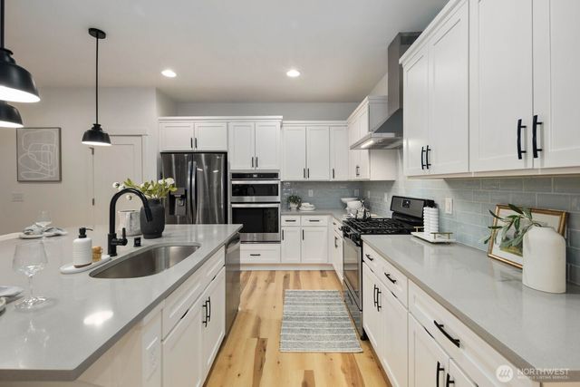 13427 Edmunds Parkway E, Bonney Lake, WA 98391