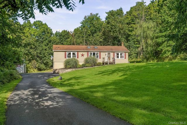 97 Heselton Drive, Slate Hill, NY 10973