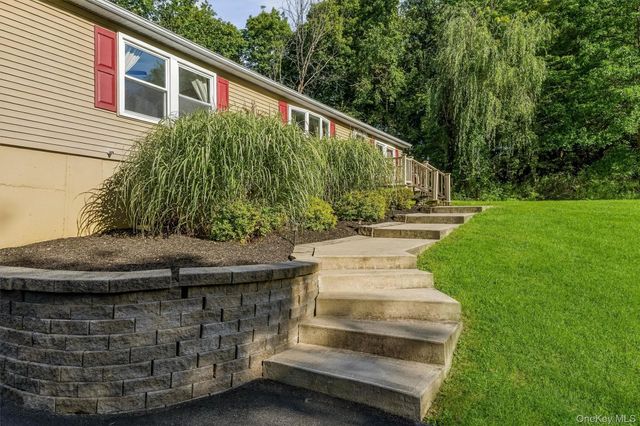 97 Heselton Drive, Slate Hill, NY 10973