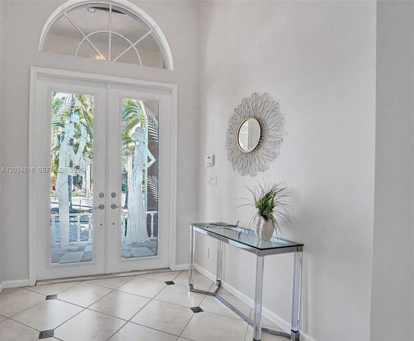 2501 Poinciana Dr, Weston, FL 33327