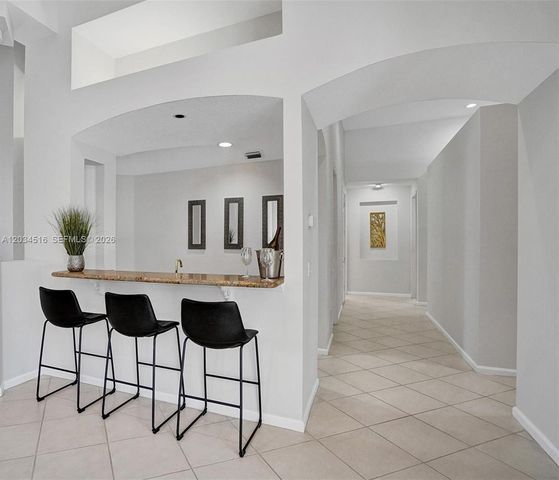2501 Poinciana Dr, Weston, FL 33327