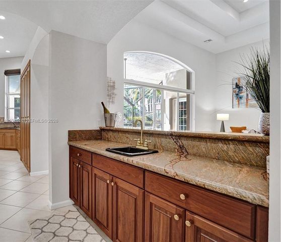 2501 Poinciana Dr, Weston, FL 33327