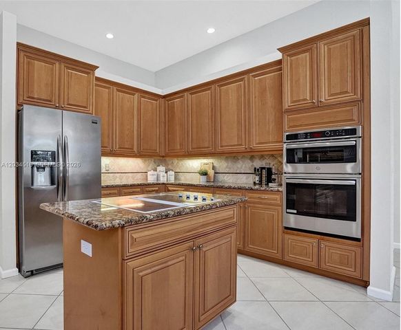2501 Poinciana Dr, Weston, FL 33327