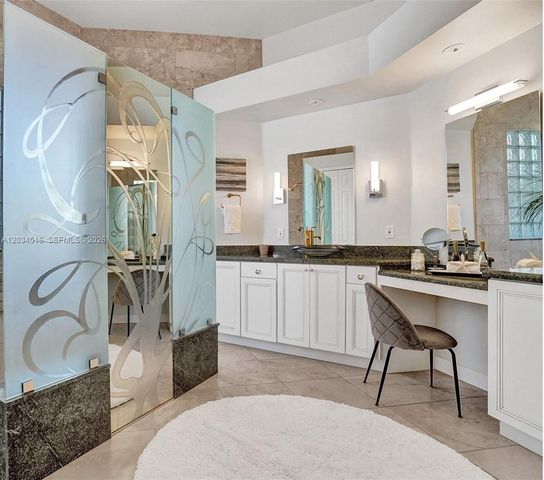 2501 Poinciana Dr, Weston, FL 33327