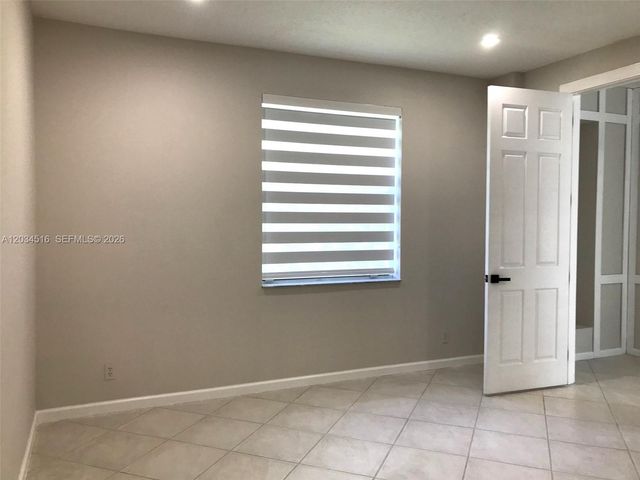 2501 Poinciana Dr, Weston, FL 33327