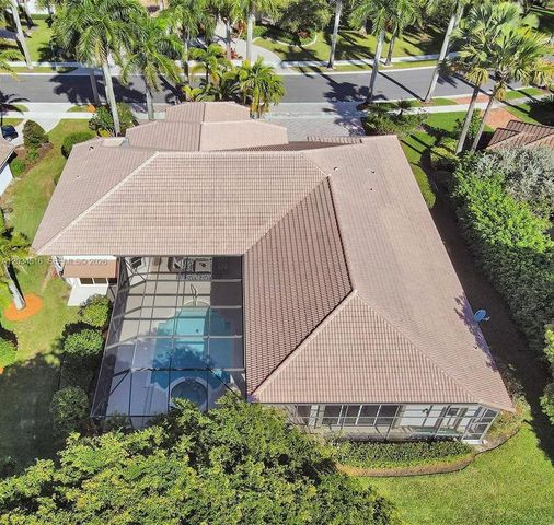 2501 Poinciana Dr, Weston, FL 33327