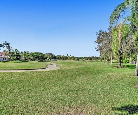2501 Poinciana Dr, Weston, FL 33327