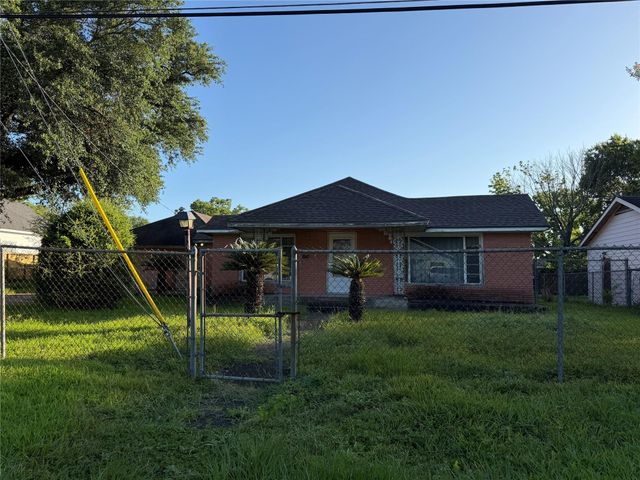 4537 Teton Street, Houston, TX 77051