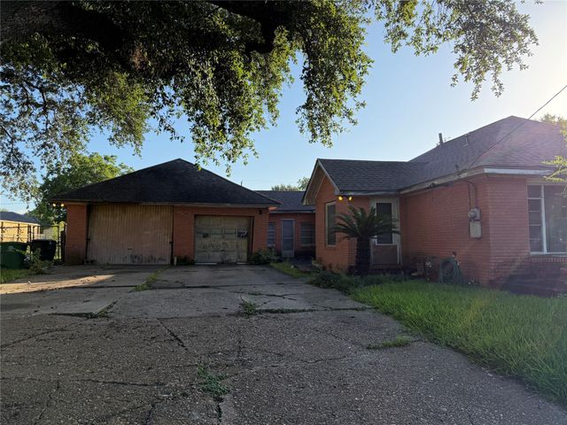 4537 Teton Street, Houston, TX 77051